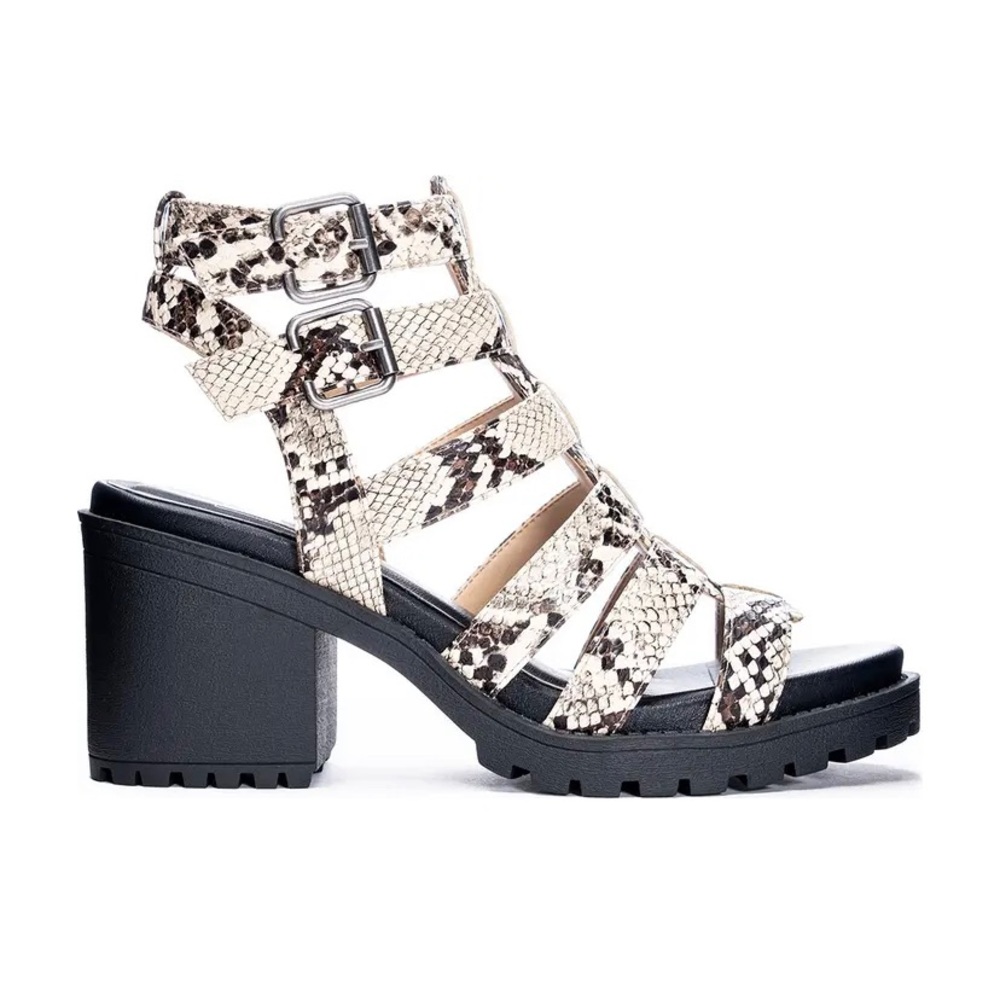 Animal print platform shoes size 9 New with box Dirty laundry